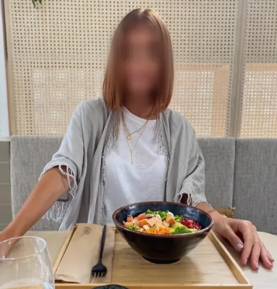 Diana, 37