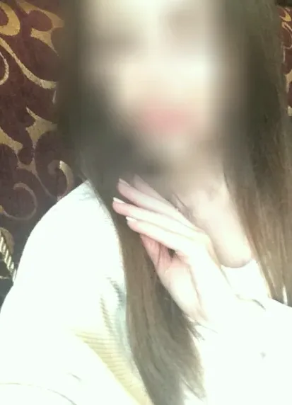 Özlem, 29